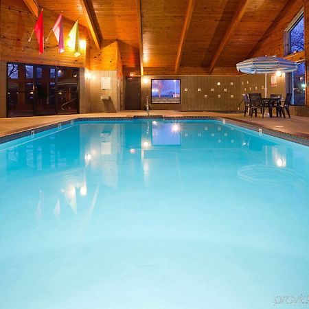 Americinn By Wyndham Manitowoc Dış mekan fotoğraf