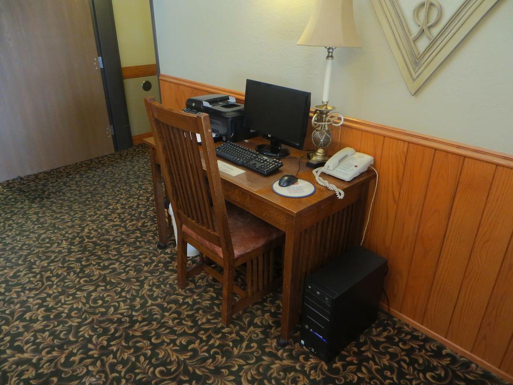 Americinn By Wyndham Manitowoc Dış mekan fotoğraf