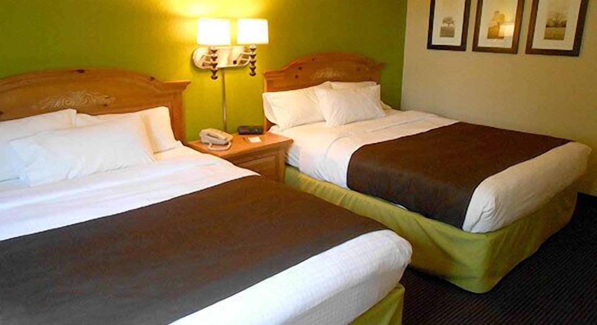 Americinn By Wyndham Manitowoc Dış mekan fotoğraf