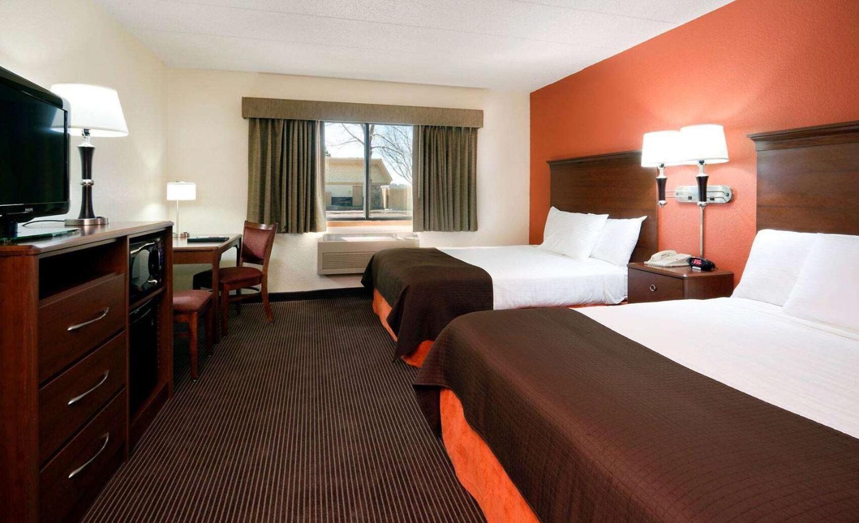 Americinn By Wyndham Manitowoc Dış mekan fotoğraf